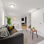 Duplex 3Br With Free Parking In Miami Northwest