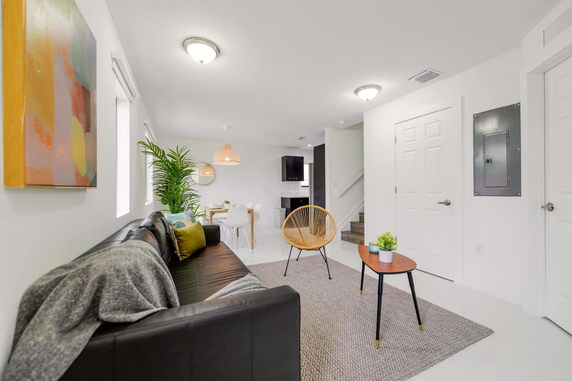 Duplex 3br With Free Parking In Northwest Holiday home *