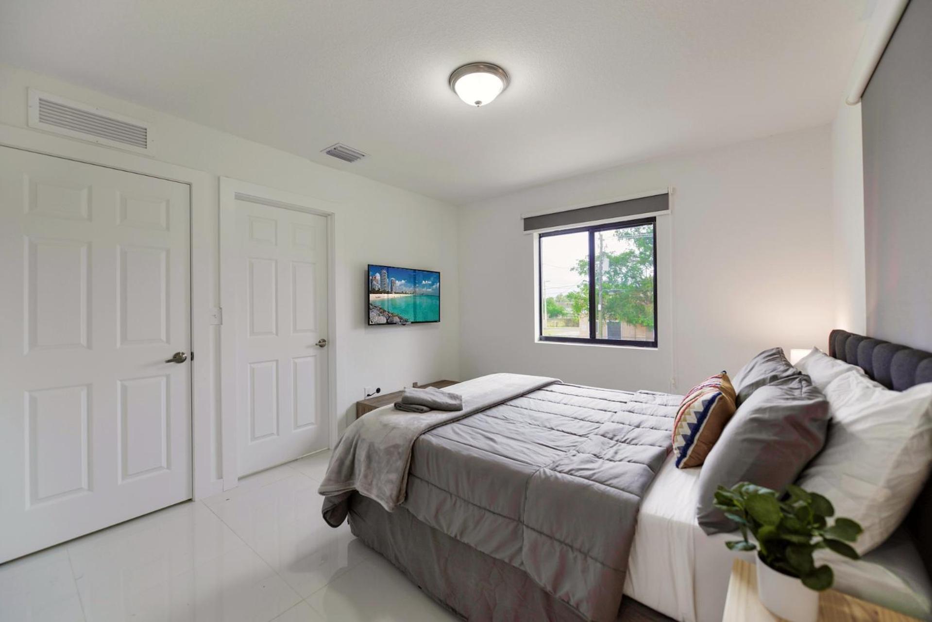 Duplex 3br With Free Parking In Northwest Holiday home *