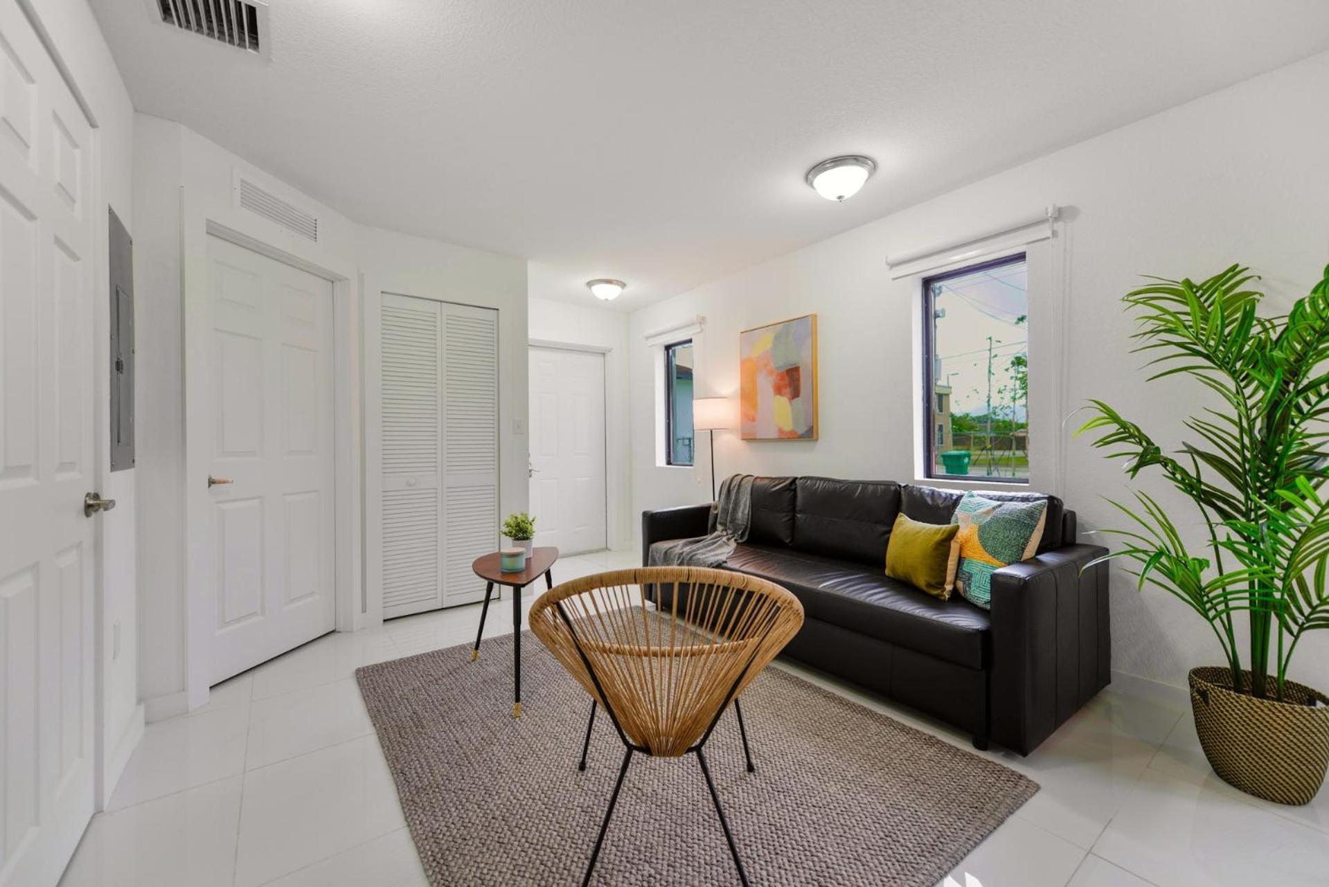 Duplex 3br With Free Parking In Northwest Holiday home Miami